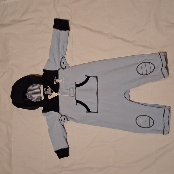 Baby Gap Hoodie Bodysuit - Picture 2 of 9